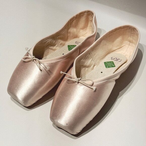 Russian Pointe Akoya Ballet Shoes Women's 37.5 w4 v2 FS US Size 7.5 - Picture 11 of 15
